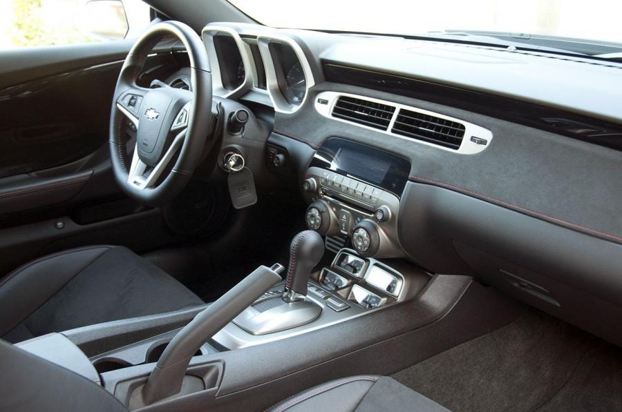  Chevrolet Camaro ZL1 2012 года  (фото 23 из 202)